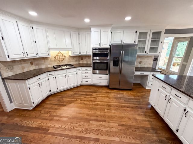 135 N Clublands Court, Johns Creek, GA 30022