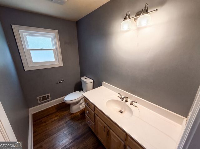 135 N Clublands Court, Johns Creek, GA 30022