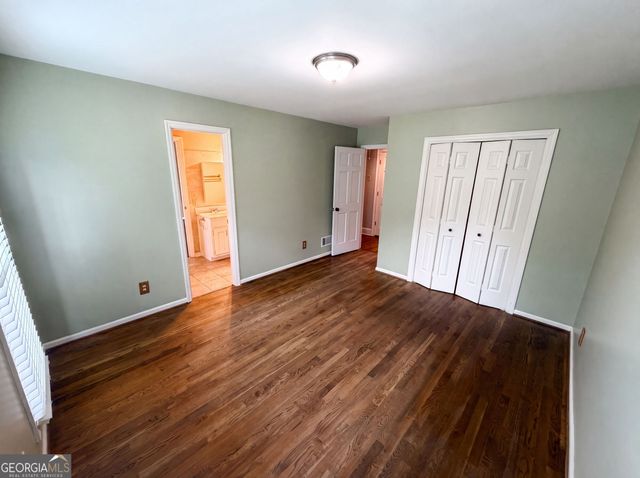 135 N Clublands Court, Johns Creek, GA 30022