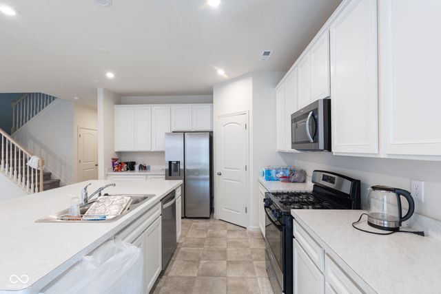 5432 Laurel Crest, Noblesville, IN 46062