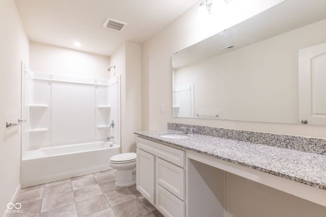 5432 Laurel Crest, Noblesville, IN 46062