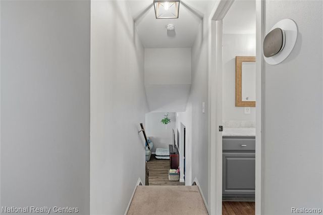 632 Bellevue Avenue, Commerce Twp, MI 48017
