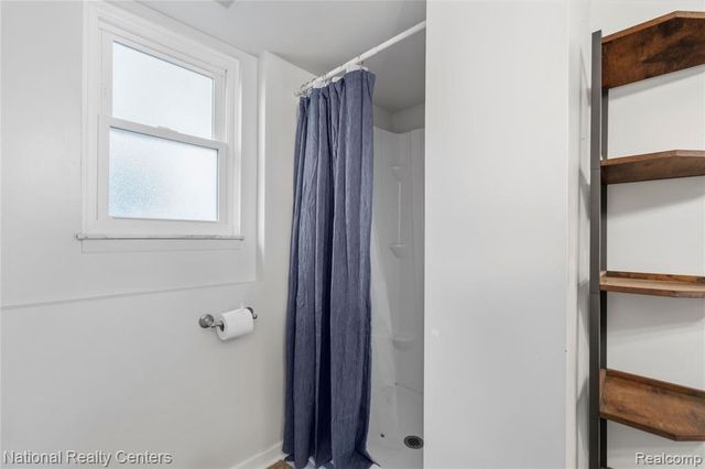 632 Bellevue Avenue, Commerce Twp, MI 48017
