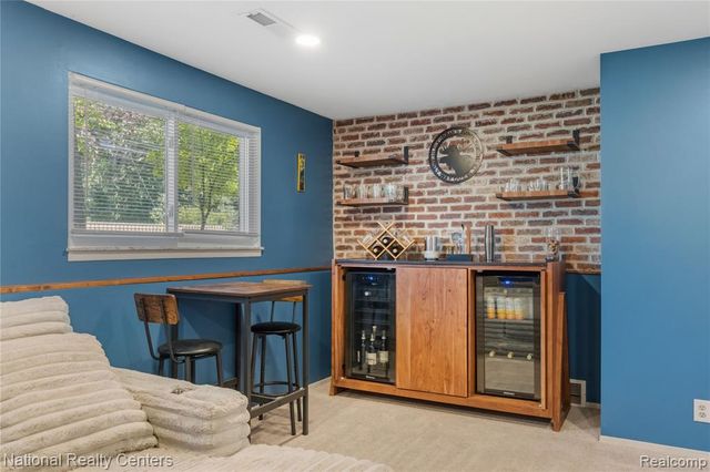 632 Bellevue Avenue, Commerce Twp, MI 48017