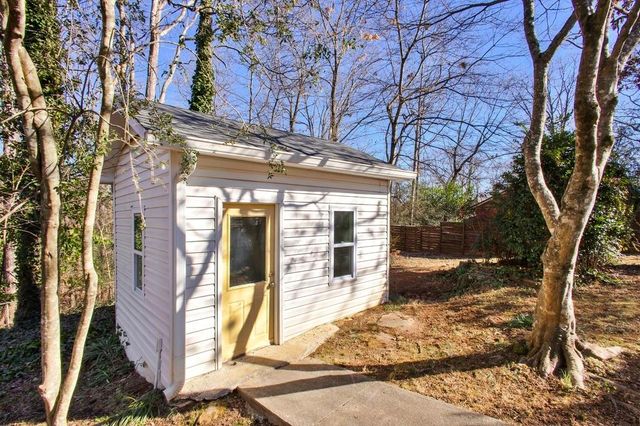 3971 Honeysuckle SE Drive, Smyrna, GA 30082