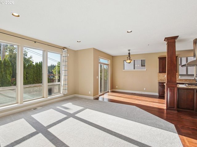 5372 Nw PRIMINO Ave, Portland, OR 97229