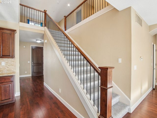5372 Nw PRIMINO Ave, Portland, OR 97229