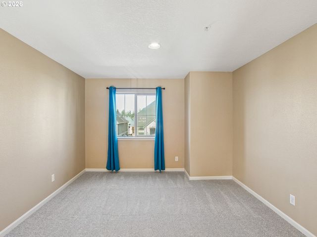 5372 Nw PRIMINO Ave, Portland, OR 97229