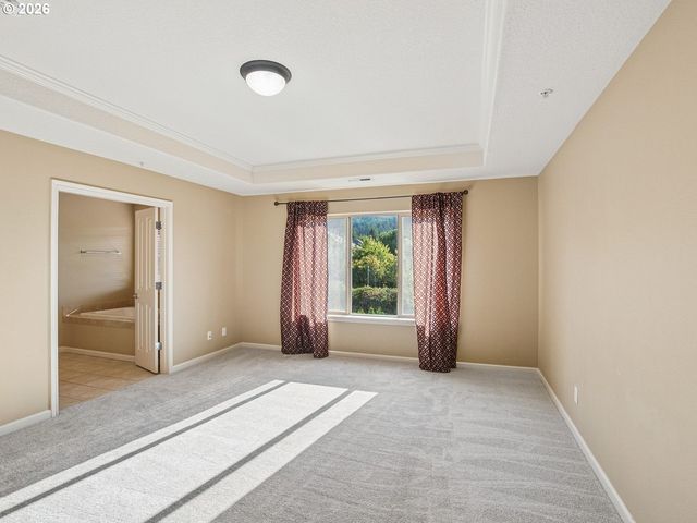 5372 Nw PRIMINO Ave, Portland, OR 97229