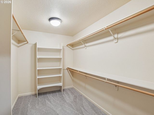 5372 Nw PRIMINO Ave, Portland, OR 97229