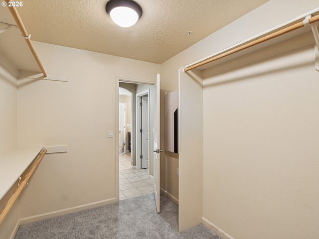 5372 Nw PRIMINO Ave, Portland, OR 97229
