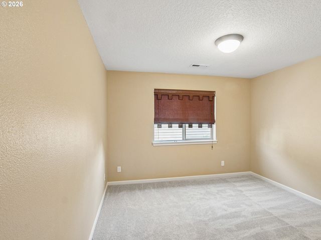 5372 Nw PRIMINO Ave, Portland, OR 97229