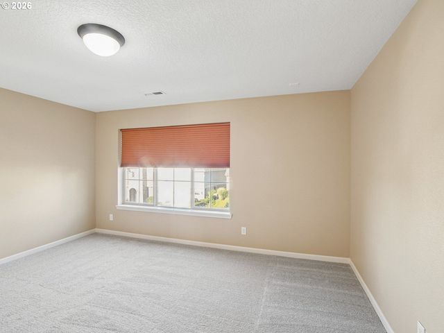 5372 Nw PRIMINO Ave, Portland, OR 97229