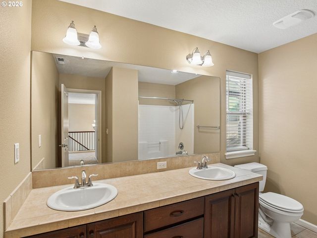 5372 Nw PRIMINO Ave, Portland, OR 97229