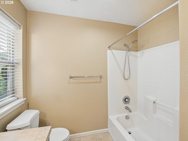 5372 Nw PRIMINO Ave, Portland, OR 97229