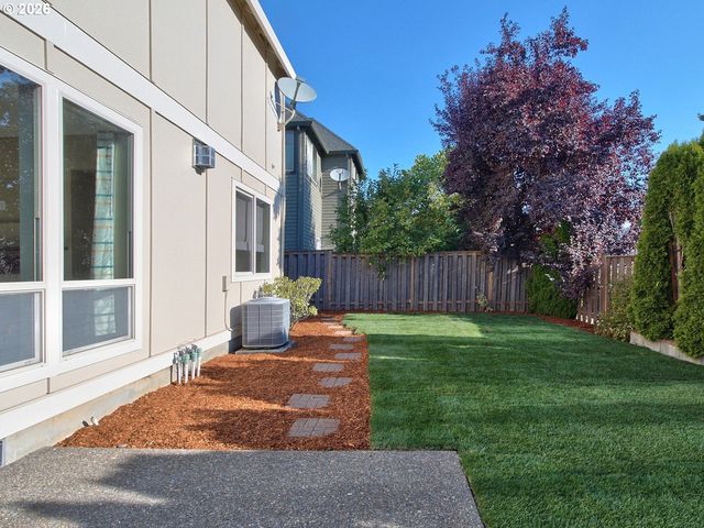 5372 Nw PRIMINO Ave, Portland, OR 97229