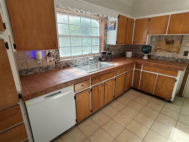 110 N VOLUSIA AVENUE, Pierson, FL 32180