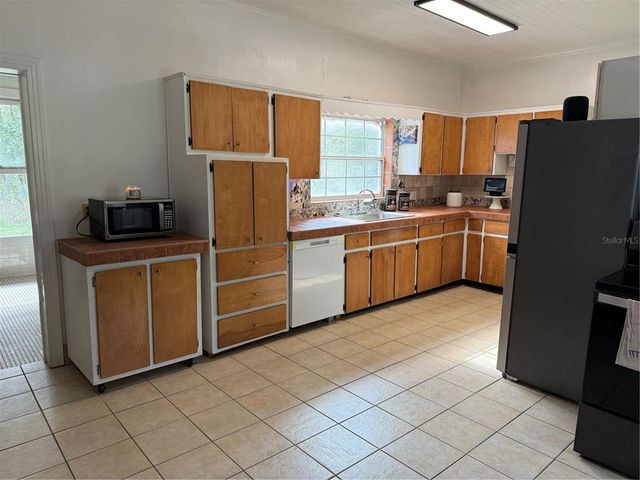 110 N VOLUSIA AVENUE, Pierson, FL 32180