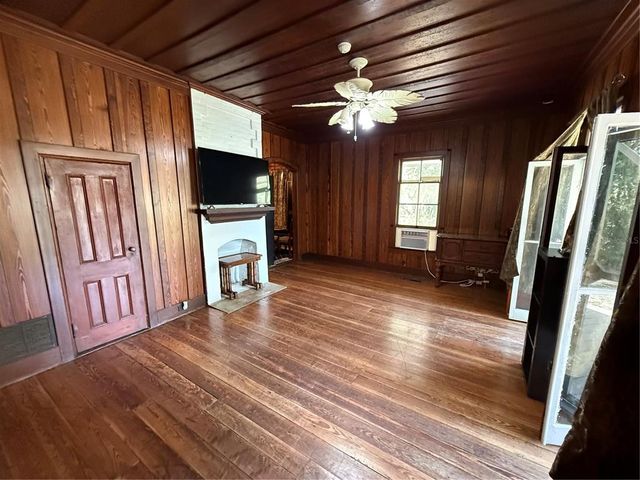 110 N VOLUSIA AVENUE, Pierson, FL 32180