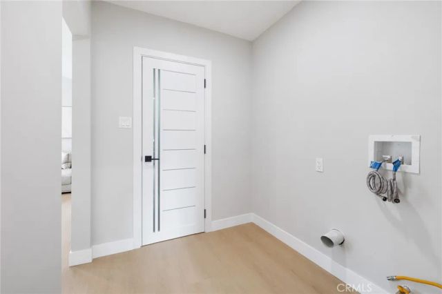 14137 Gain, Arleta, CA 91331