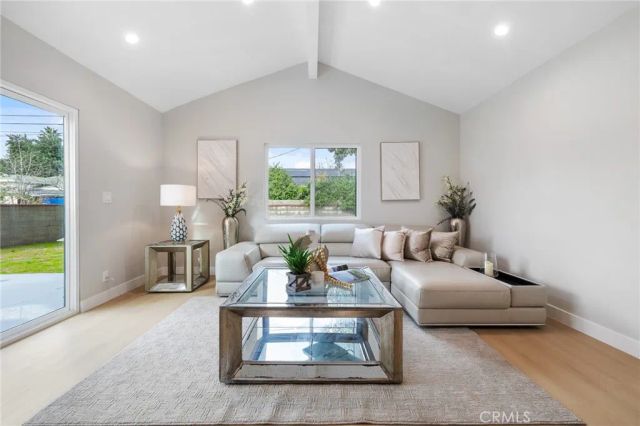 14137 Gain, Arleta, CA 91331