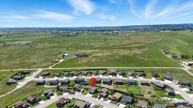 321 E BENGAL DR, Rapid City, SD 57701