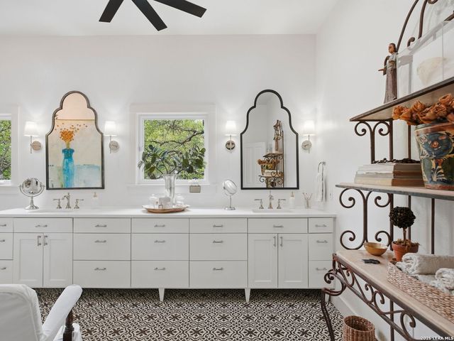 2355 Oakland Bend, San Antonio, TX 78258