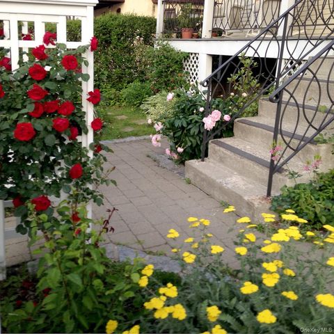 64 Maple Street, Dobbs Ferry, NY 10522