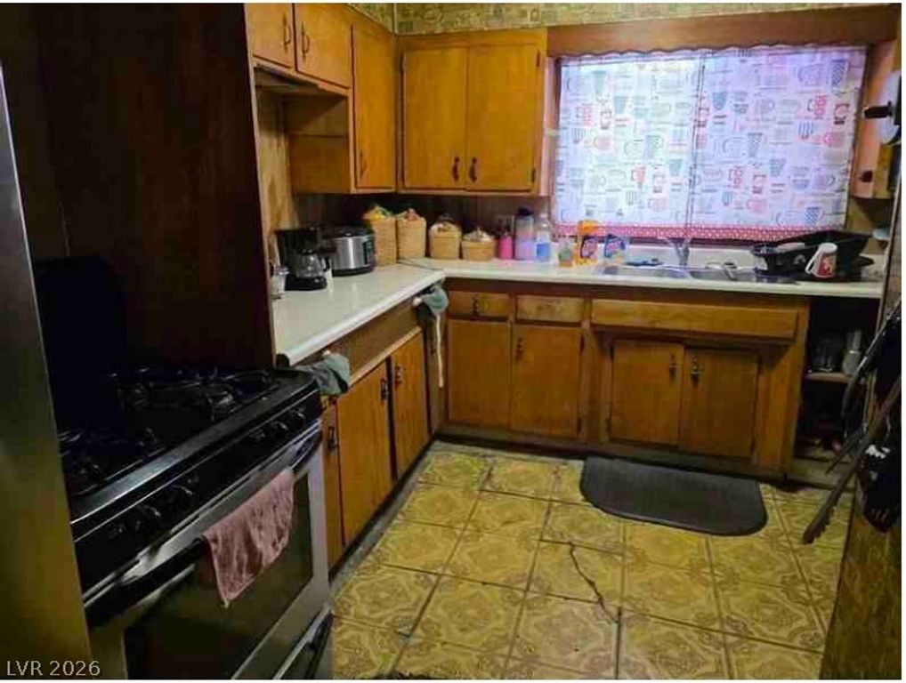 2958 Ferndale Street, Las Vegas, NV 89121 — photo 4