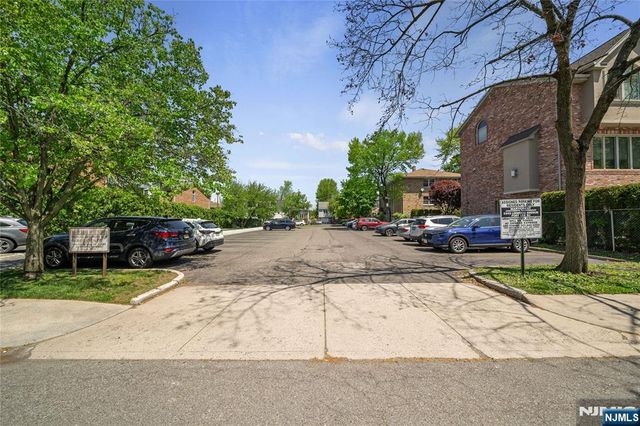 2345 Linwood Avenue 1E, Fort Lee, NJ 07024