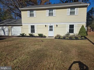 311 E PARK AVE #1, Sellersville, PA 18960