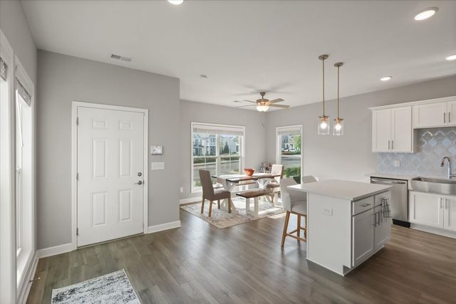 161 Harvard Dr, Gallatin, TN 37066