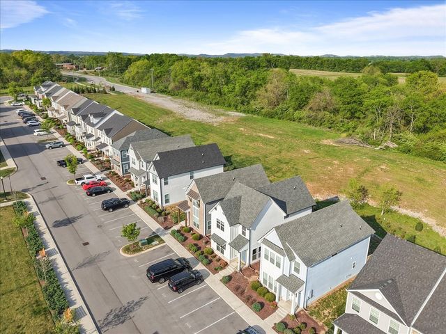 161 Harvard Dr, Gallatin, TN 37066