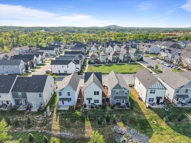 161 Harvard Dr, Gallatin, TN 37066