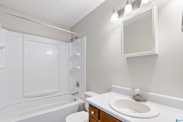 335 JAMESTOWN MANOR DRIVE, Gardendale, AL 35071