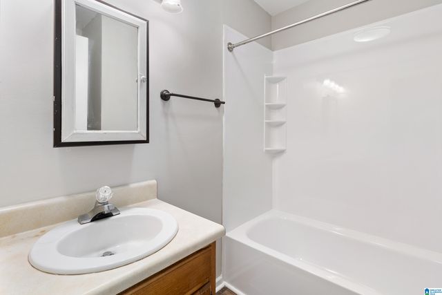 335 JAMESTOWN MANOR DRIVE, Gardendale, AL 35071