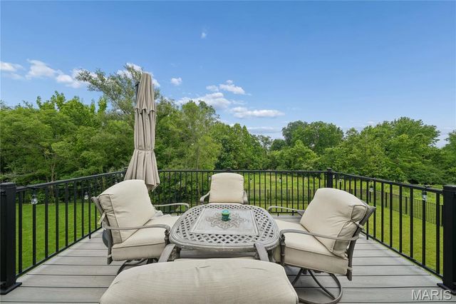 976 Brookfield Chase Court, Florissant, MO 63031