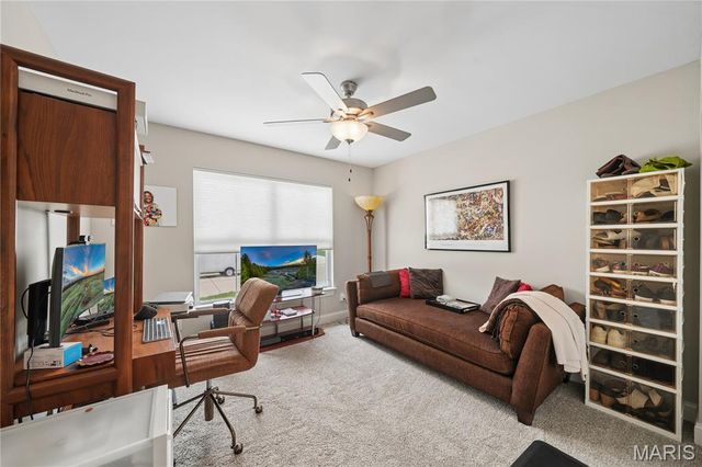 976 Brookfield Chase Court, Florissant, MO 63031
