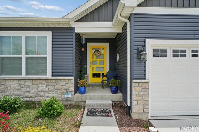 976 Brookfield Chase Court, Florissant, MO 63031