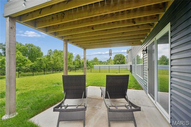 976 Brookfield Chase Court, Florissant, MO 63031