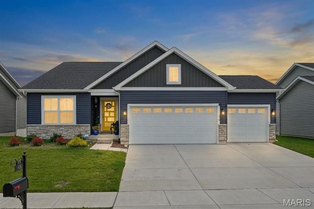 976 Brookfield Chase Court, Florissant, MO 63031