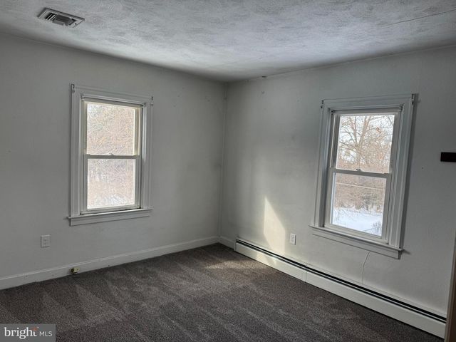 3120 CROOKED WIND LN, York, PA 17404