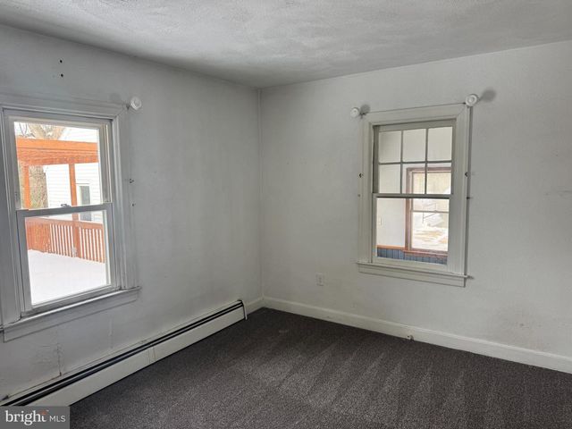 3120 CROOKED WIND LN, York, PA 17404