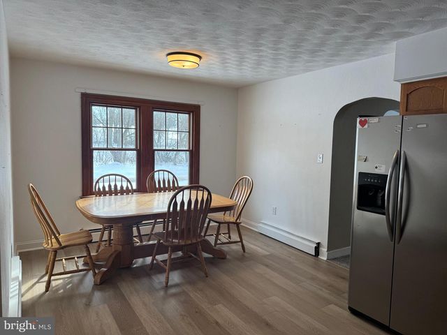 3120 CROOKED WIND LN, York, PA 17404