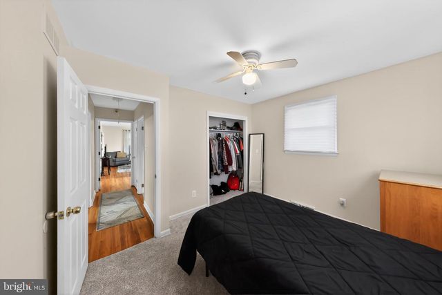 49 SPRING LAKE DR, Newark, DE 19711