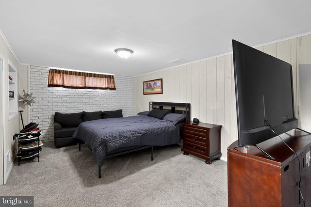 49 SPRING LAKE DR, Newark, DE 19711