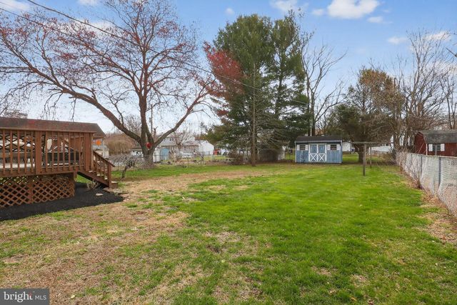 49 SPRING LAKE DR, Newark, DE 19711