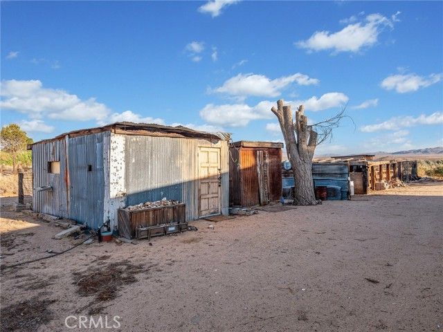 17757 Wheeler Road, Helendale, CA 92342