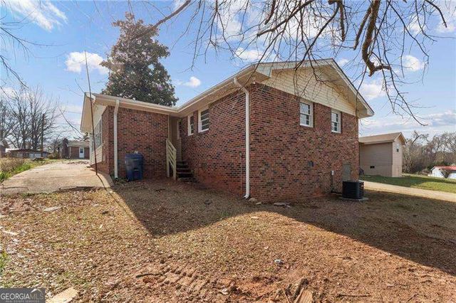 163 Wood Circle, Winder, GA 30680