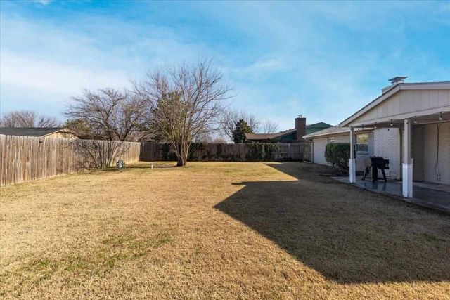 7309 NW Lawton Ave, Lawton, OK 73505